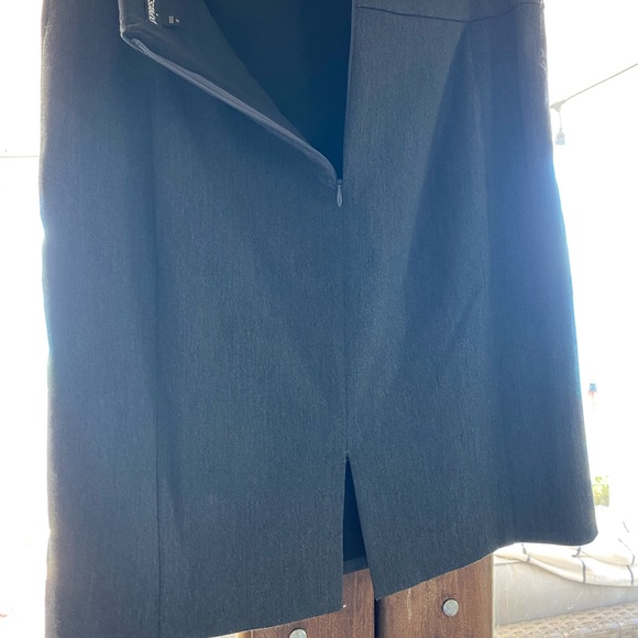 Express Grey Skirt Suit - Picture 5 of 6